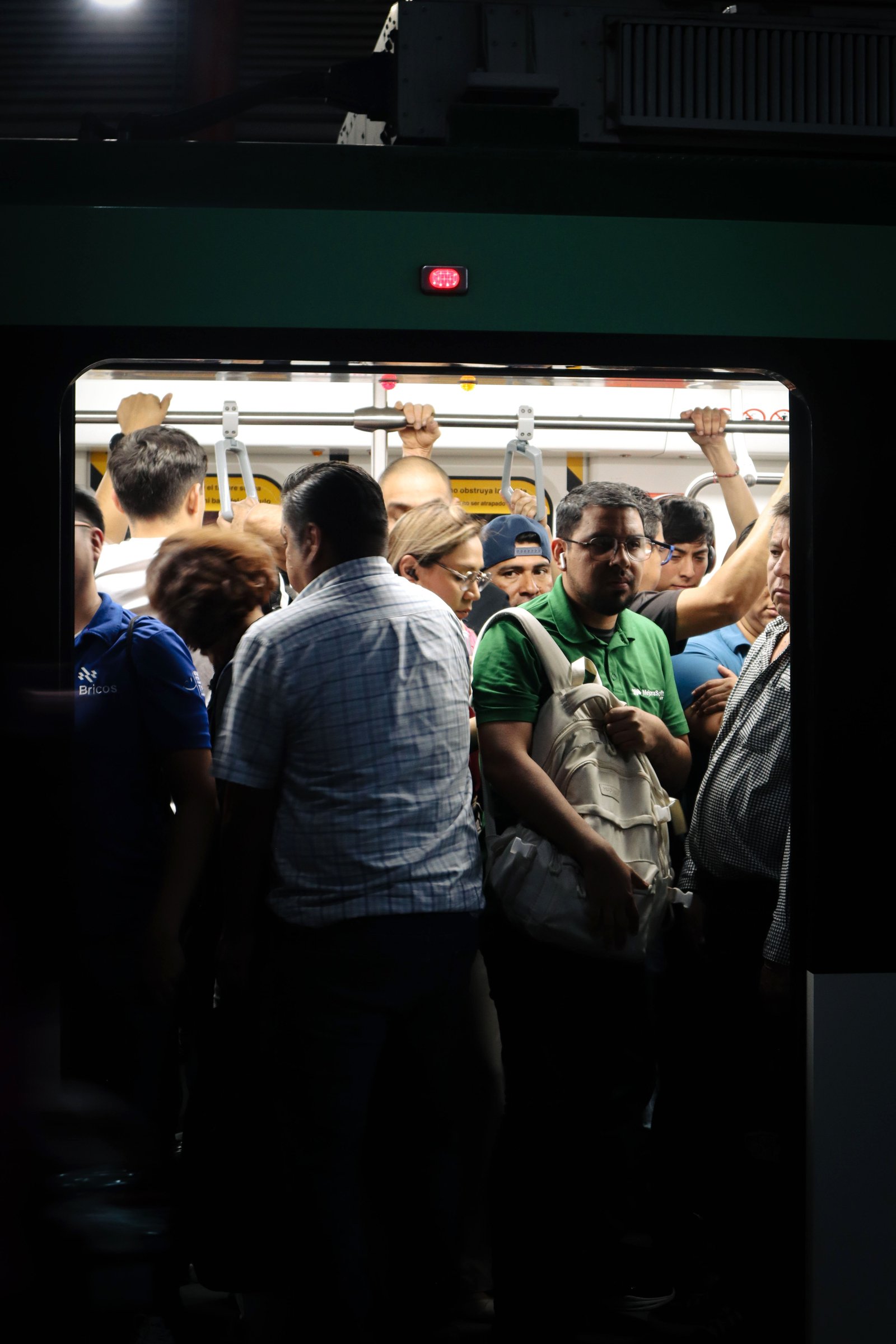 Fotografía 1 de la serie Vida Cotidiana en el transporte público